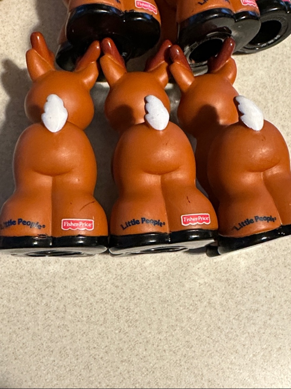 Vintage Fisher Price Little People Santa’s Sleigh set - INCOMPLETE no music - Picture 10 of 16